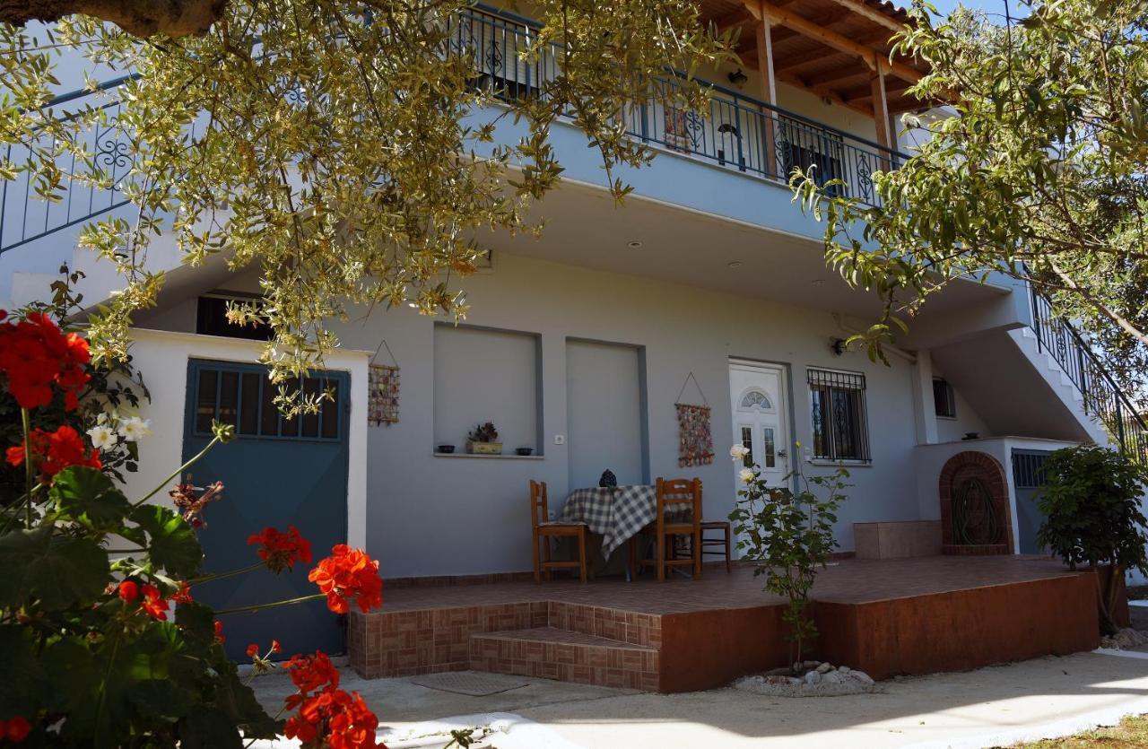 Mina Apartments Захаро Екстериор снимка